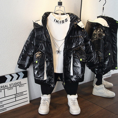 Modern gyerek téli kabát kapucnival fiúknak