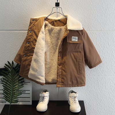 Gyermek téli kabát fiúknak vastag szoknyával és emblémával