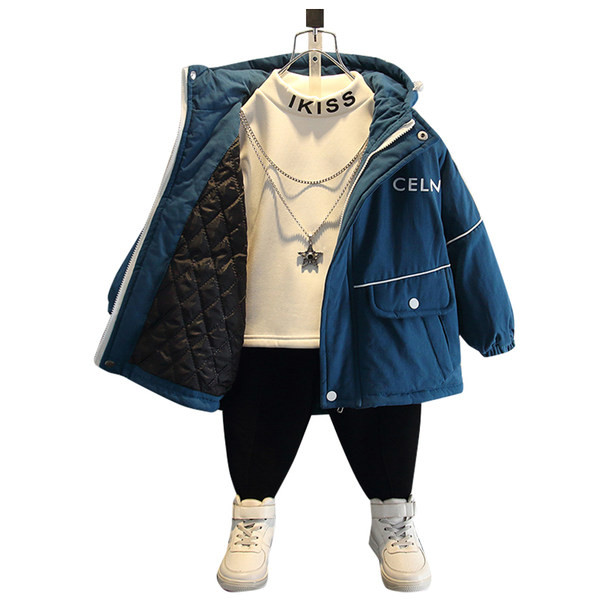 Gyerek téli kabát fiúknak kapucnival, hímzett felirattal