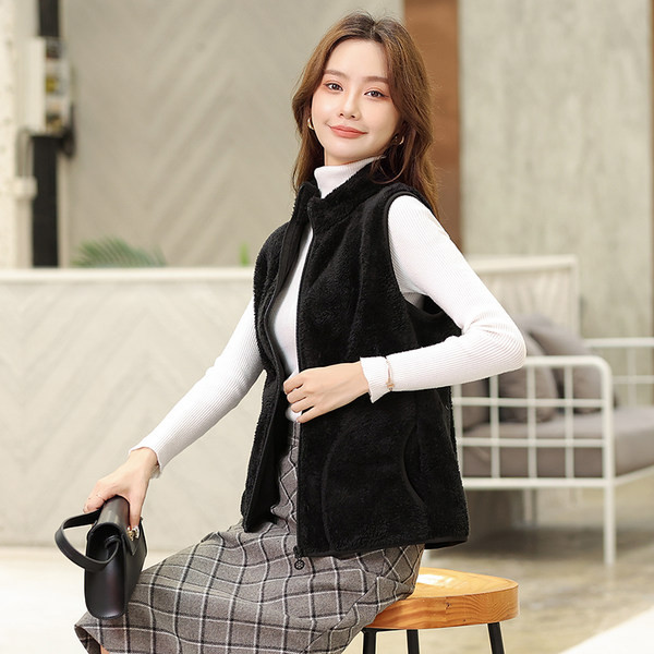 Γυναικείο πολικό γιλέκο με τσέπες