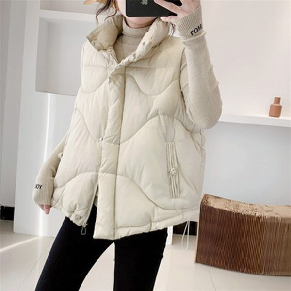 Női mellény széles modell cipzárral