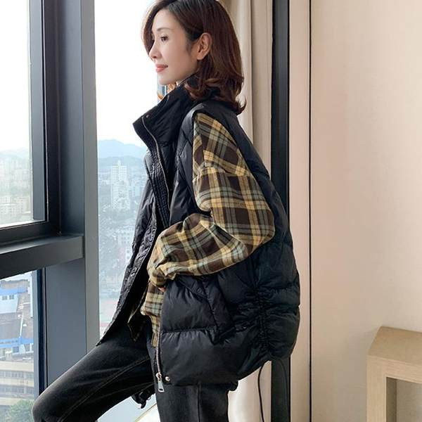 Alkalmi mellény magas gallérral