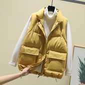 Ženski zimski prsluk s džepovima i gumbima