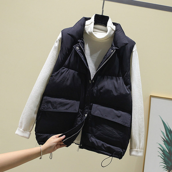 Ženski zimski prsluk s džepovima i gumbima