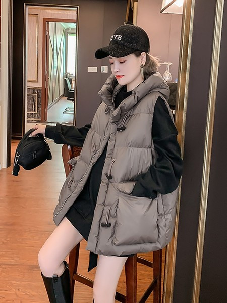 Široki model ženske vestice s kapuljačom - srednje dužine