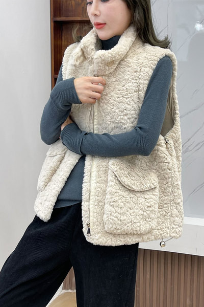 Φαρδύ γιλέκο με μεγάλες τσέπες