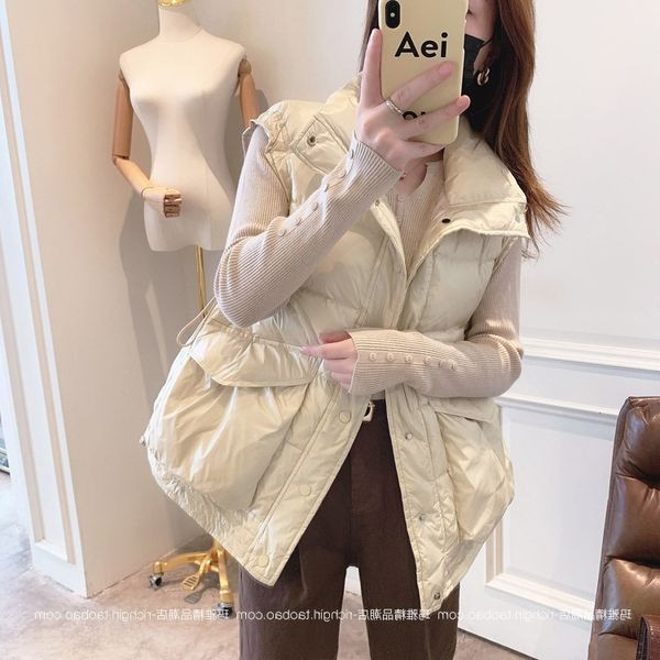 Őszi-téli mellény cipzárral és gombokkal