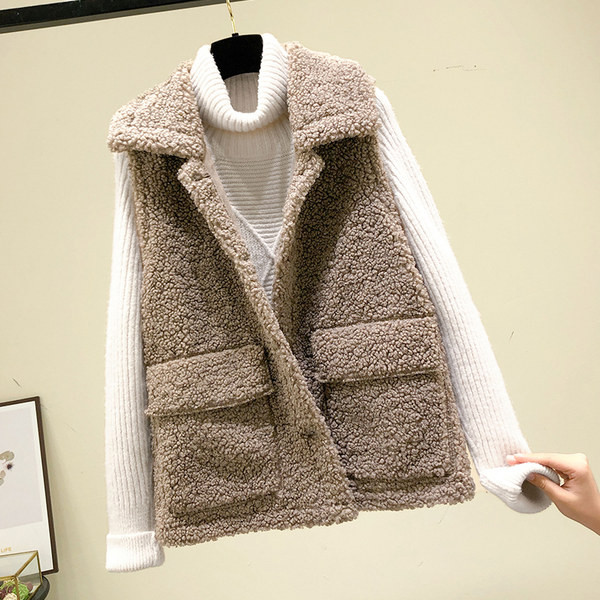 Női pehelymellény zsebekkel, három színben