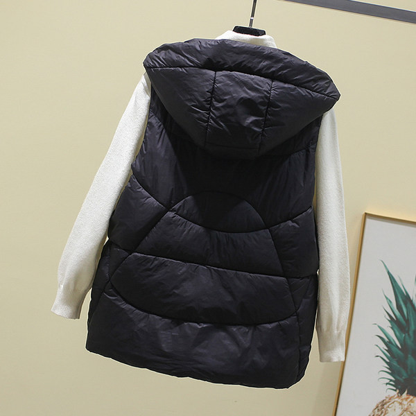 Női mellény kapucnival és cipzárral két színben