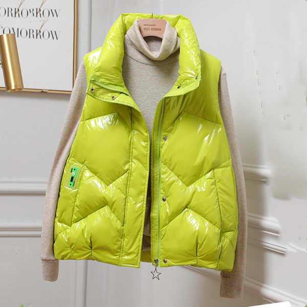 Női téli mellény gombokkal