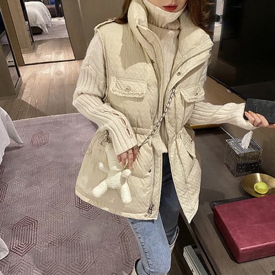 Igapäevane taskute ja lukuga talvevest - naistele