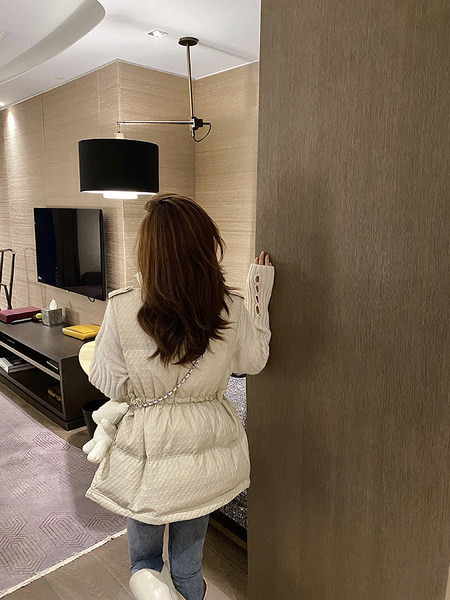 Igapäevane taskute ja lukuga talvevest - naistele