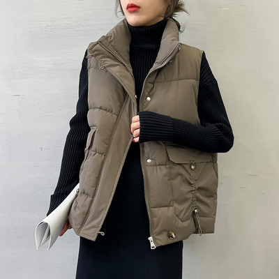 Kevad-sügis naiste vest asümmeetrilise kinnitusega