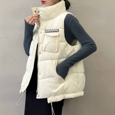 Ležerni prsluk s džepom i visokim ovratnikom