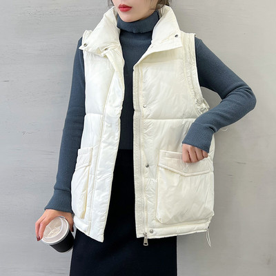 Naiste vabaaja vest suurte taskutega