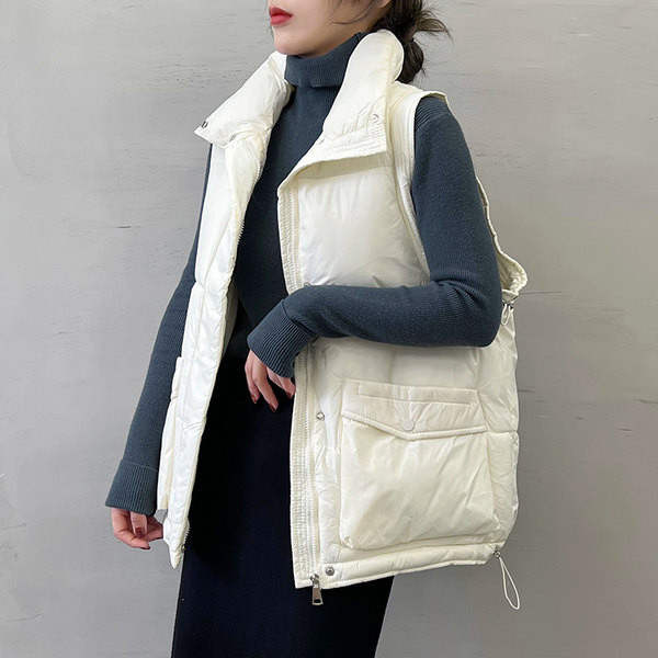 Naiste vabaaja vest suurte taskutega