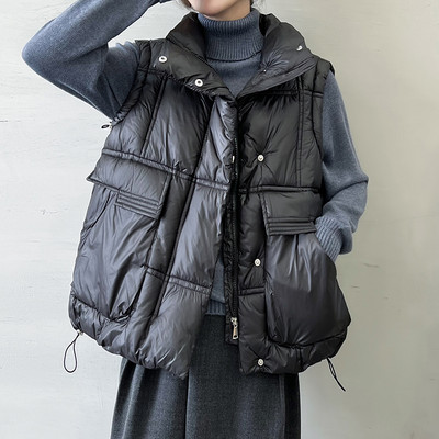 Paks tõmbluku ja nööpidega talvevest