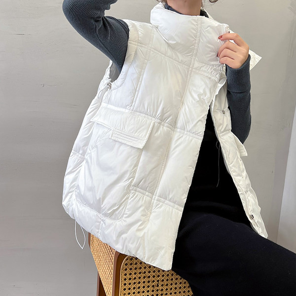 Paks tõmbluku ja nööpidega talvevest