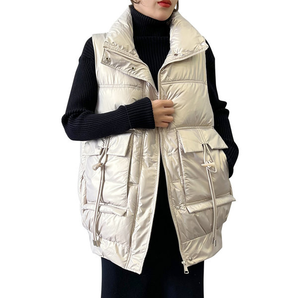 Naiste vesti lai taskute ja lipsudega mudel