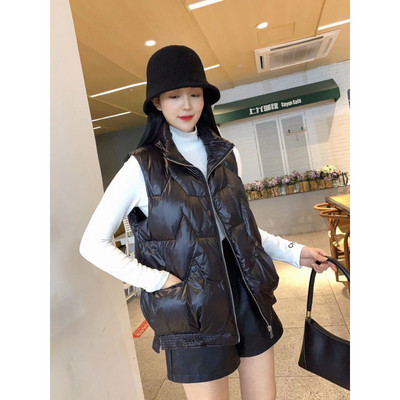 Laia mudeliga naiste vest lukuga