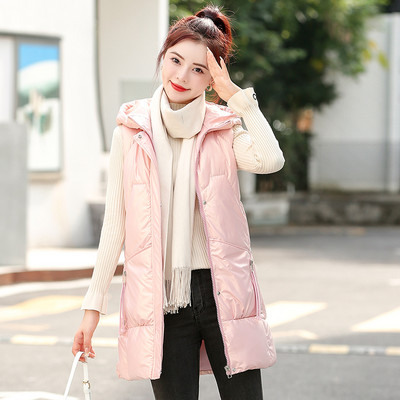 Stiilne naiste pikk kapuutsi ja taskutega vest