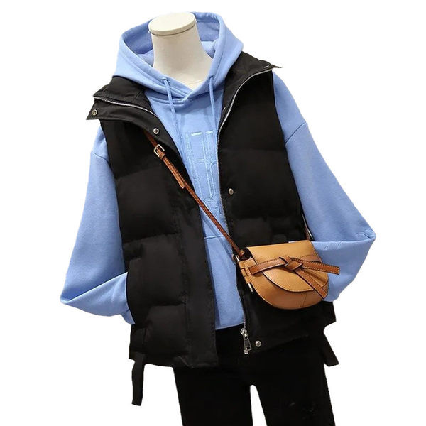 Απλό μοντέλο γυναικείο γιλέκο με φερμουάρ