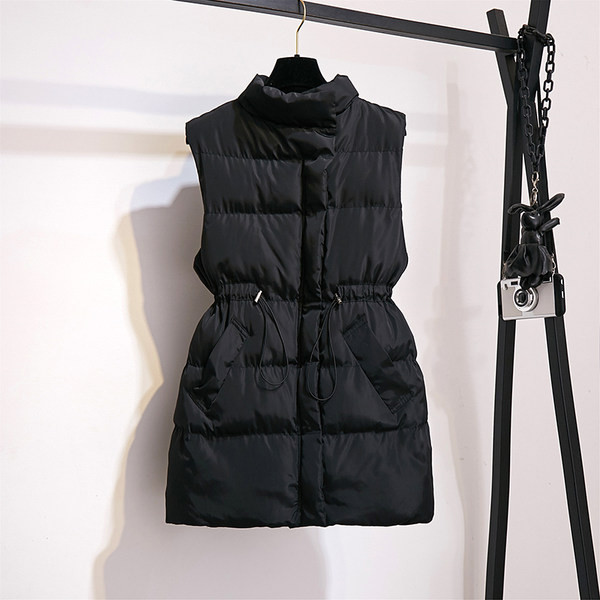 Χοντρό χειμωνιάτικο γιλέκο με κορδόνια στη  μέση