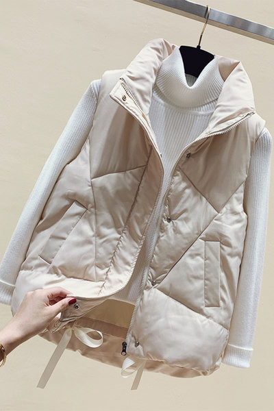 Napi mellény gombokkal és cipzárral