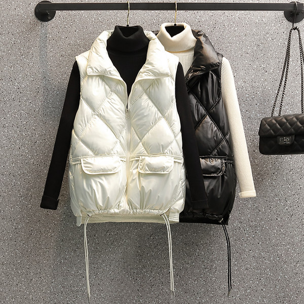 Ženski prsluk s elastičnom i klasičnom kragnom