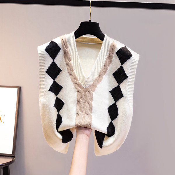 Ženski pleteni prsluk sa špic izrezom - široki model