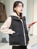 Naiste vabaajavest kõrge kraega kahes värvitoonis