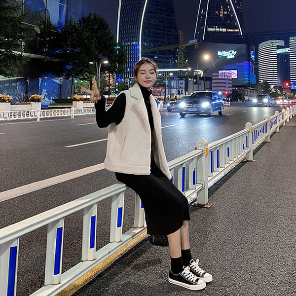 Női mellény gombokkal és zsebekkel - többféle színben