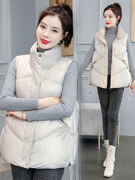 Naiste spordivesti uus mudel must ja beež