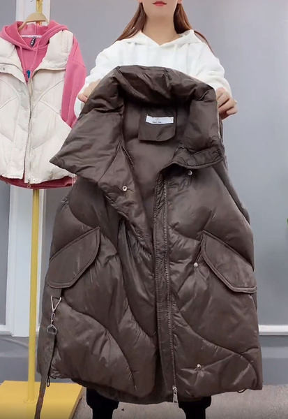 Pika mudeli naiste lai taskutega vest