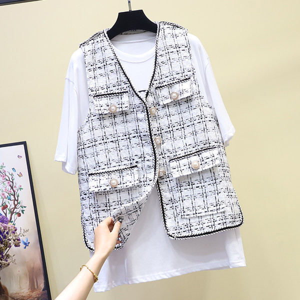 Női kockás mellény kerek gombokkal fehér és fekete színben