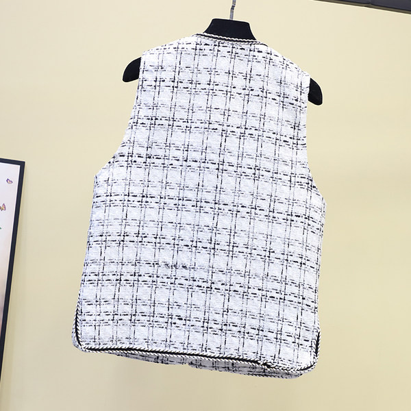 Női kockás mellény kerek gombokkal fehér és fekete színben