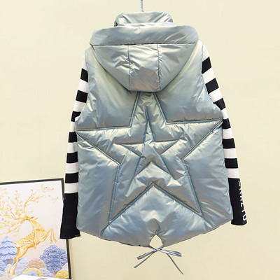 Vabaaja naiste vest kapuutsi ja lipsudega