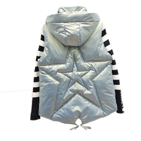 Vabaaja naiste vest kapuutsi ja lipsudega