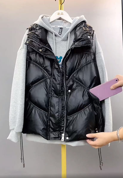 Modern női mellény cipzáras kapucnival és gombokkal