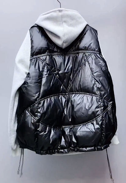 Modern női mellény cipzáras kapucnival és gombokkal