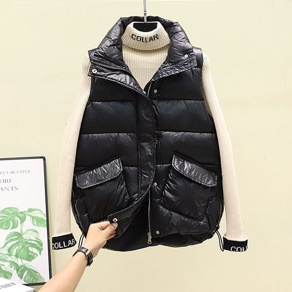 Κομψό γυναικείο κοντό γιλέκο με τσέπες απλό μοντέλο