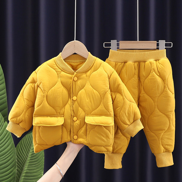 Silts bērnu jakas un bikšu komplekts ar stepētu efektu
