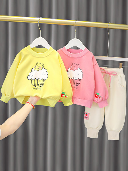 Uus kaheosaline aplikatsiooniga mudelikomplekt tüdrukutele