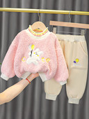 Παιδικό σετ σε τέσσερα χρώματα με απλικέ