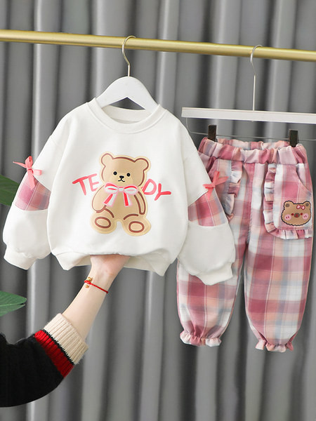 Napi gyerekszett lányoknak rátétes blúzból és kockás nadrágból