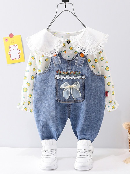 Κομψό παιδικό σετ σε δύο μέρη με δαντέλα για κορίτσια