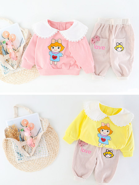 Új modell gyerekgarnitúra rátéttel és zsebekkel