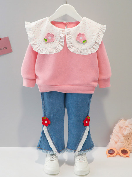 Tavaszi szett lányoknak blúzban és farmerben, 3D rátéttel