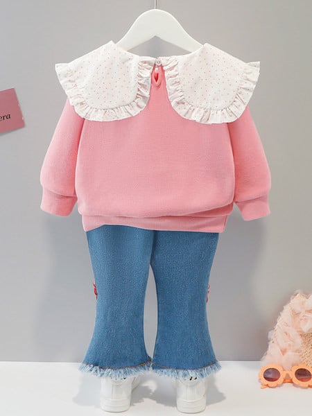 Tavaszi szett lányoknak blúzban és farmerben, 3D rátéttel