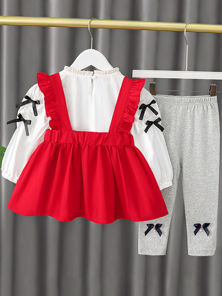 Dječji set iz dva dijela sa trakama